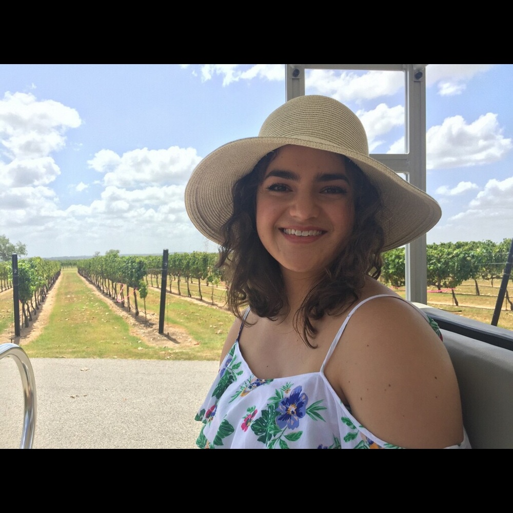 Meet your Posher, Angie